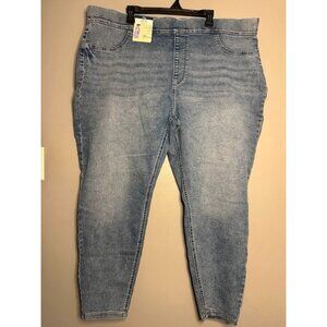 NWT Terra and Sky Women's Plus Size 3x Skinny Jeans Medium Wash Comfy Stretch